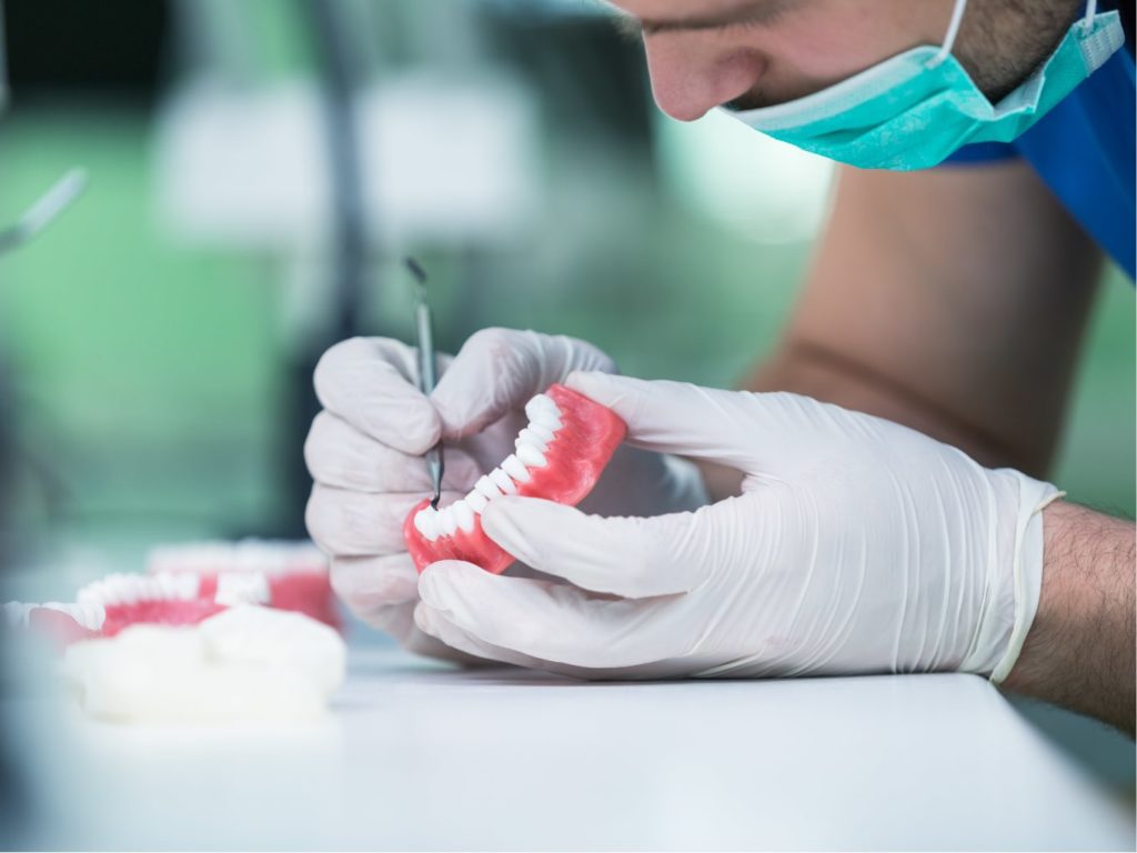 impianto dentale a Gaeta | Studio dentistico Spinosa | Dentista a Gaeta